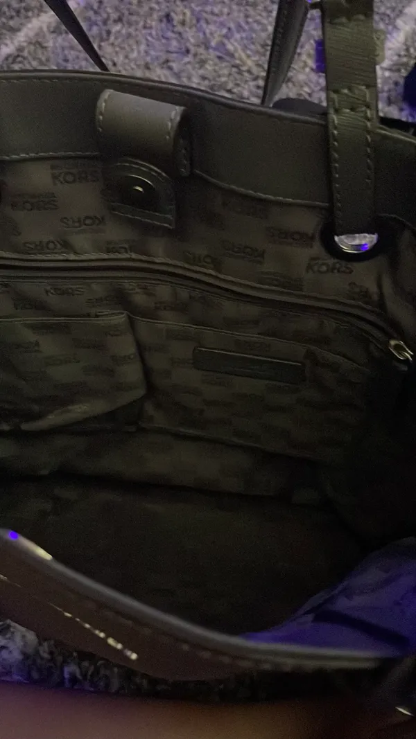 Michael Kors Tote Handbag - Image 3