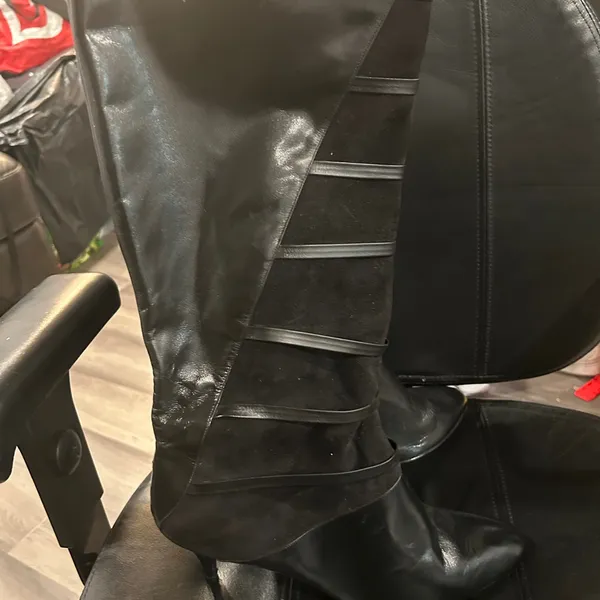Stylish Black Leather Knee - Image 6
