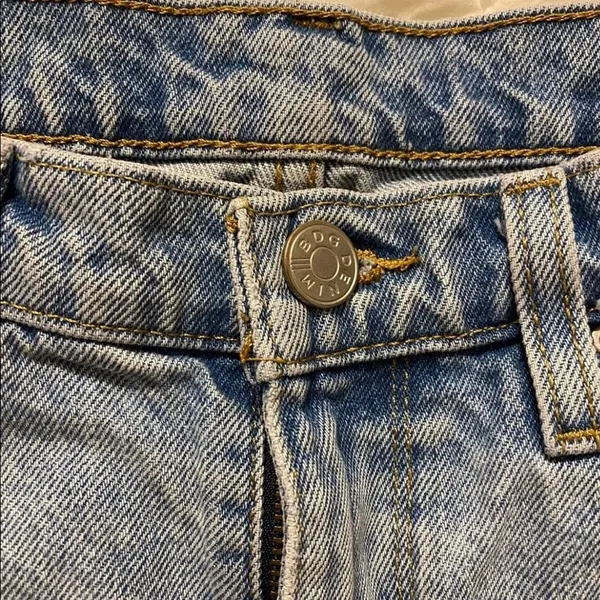 BDG mom shorts - Image 4