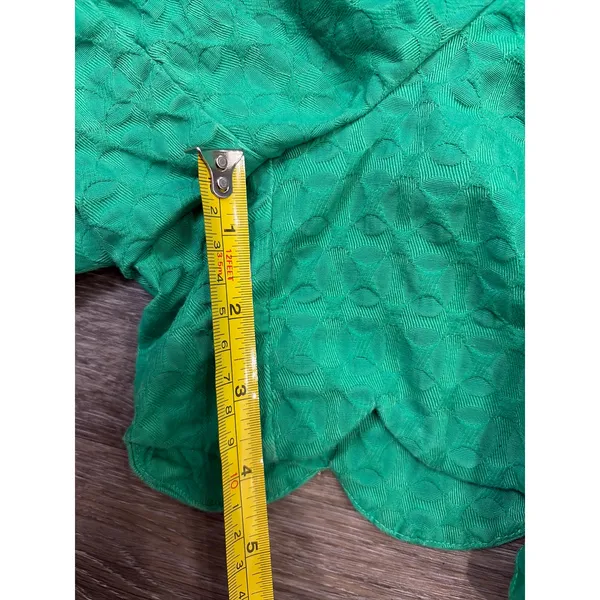 Crown & Ivy Shelby Shorts 16 Green Scallop Hem Textured Preppy - Image 4