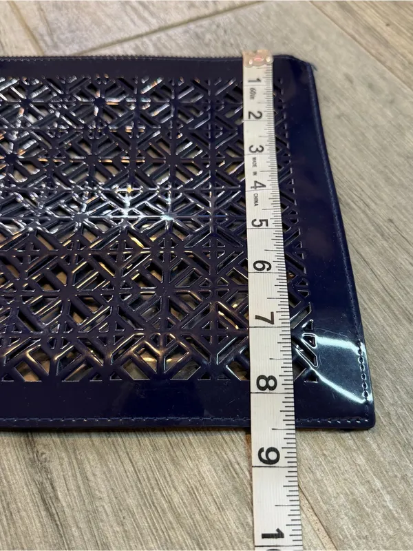 TORY BURCH Pouch Clutch Limited Edition Lace Cut Purse Travel Navy - Image 6