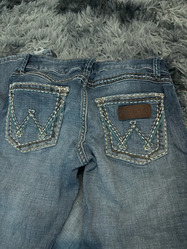 Wrangler Bootcut Jeans - Image 4