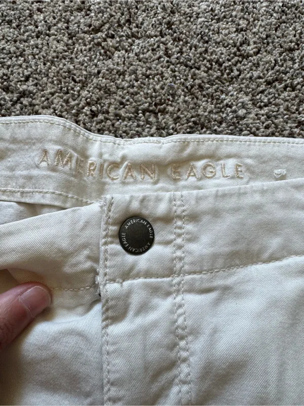American Eagle lightweight Wide Leg Cargo Pants in White - Image 4