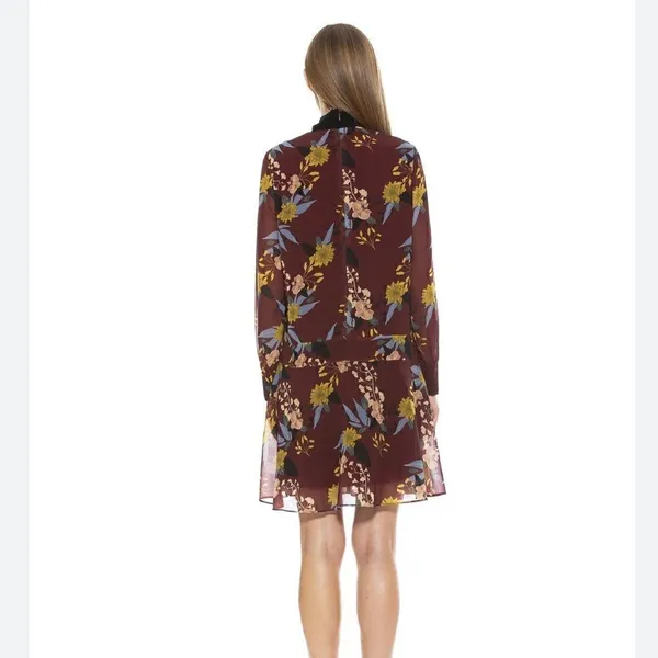 NWT Alexia Admor Kevyn Neck Tie Dress - Image 2