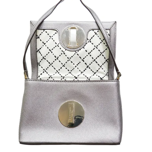 Kate Spade Newbury Lane Sally Crossbody Bag Silver Saffiano Leather Turnlock Bag - Image 4