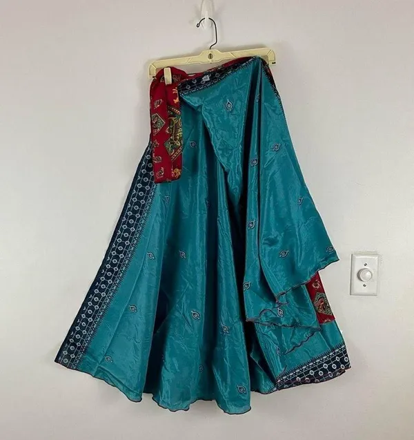 Boutique Reversible Maxi Wrap Skirt BINS415 - Image 2