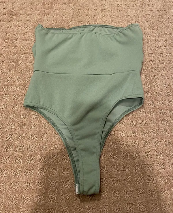 Pretty Little Thing Bodysuit - Image 4