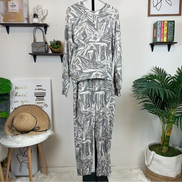 n:Philanthropy Dream Sweatshirt and Jogger Comfy Casual Lounge Set - Image 2