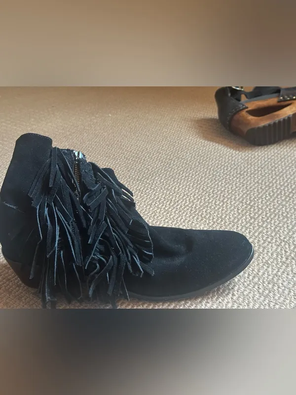 Cynthia Vincent black suede ankle boots fringe size 10 booties - Image 14