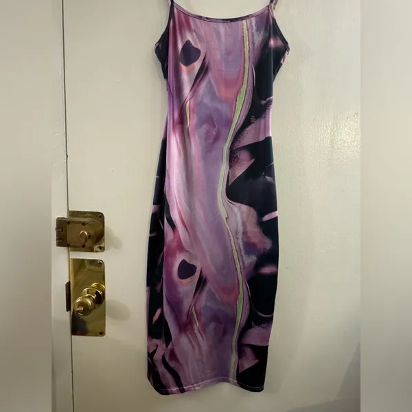 Pretty Little Thing SHAPE PINK ABSTRACT PRINT SLINKY SPAGHETTI STRAP MIDI DRESS - Image 3