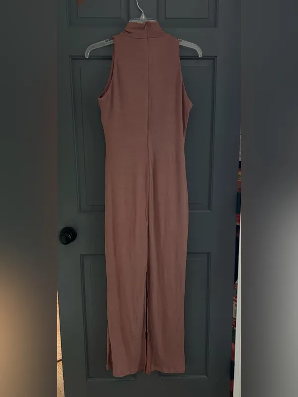 Sleeveless Ribbed Maxi Dress in Mocha Brown - Image 3