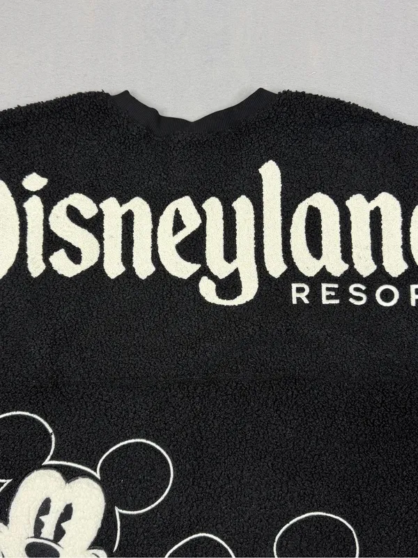 Disneyland Resort Mickey Sherpa Spirit Jersey NWT Small - Image 10