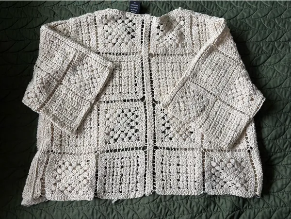 Liv Los Angeles crocheted top - Image 4