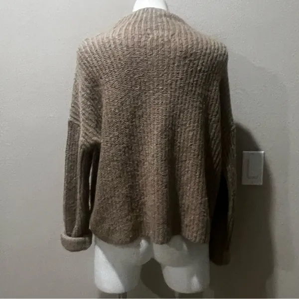 Anthropologie tan knit pullover sweater - Image 5