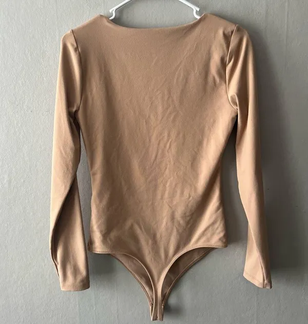 Abercrombie & Fitch Soft Matte Seamless Long-Sleeve Squareneck Bodysuit Size M - Image 5