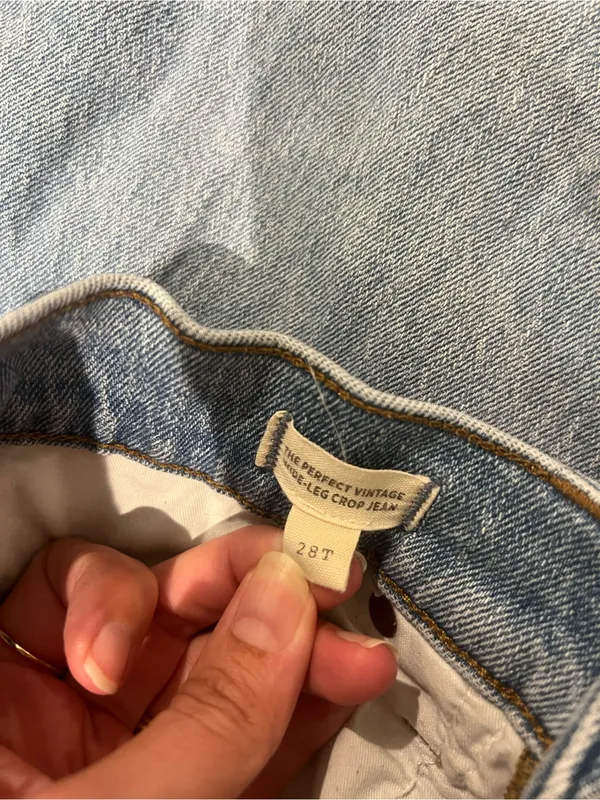 Madewell Perfect Vintage Wide Legged Cropped Jeans - Image 2