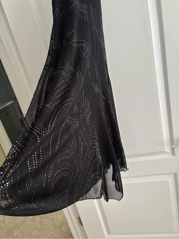 A Byer Halter Evening Dress with Sparkle Detail - Image 4
