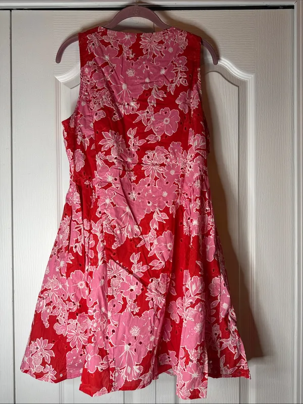 entro Red and Pink Floral Sleeveless Midi Boutique Dress - Image 6