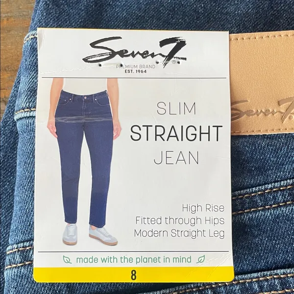 Seven7 Women's Straight Leg Jeans in Dark Blue Wash NWT - Image 3