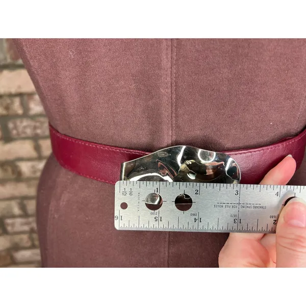 belt oval rippled buckle maroon burgundy wine silver vintage - Image 13