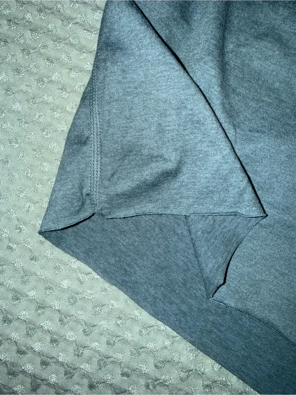 Vuori Women's Boyfriend Shorts size XS - Image 5