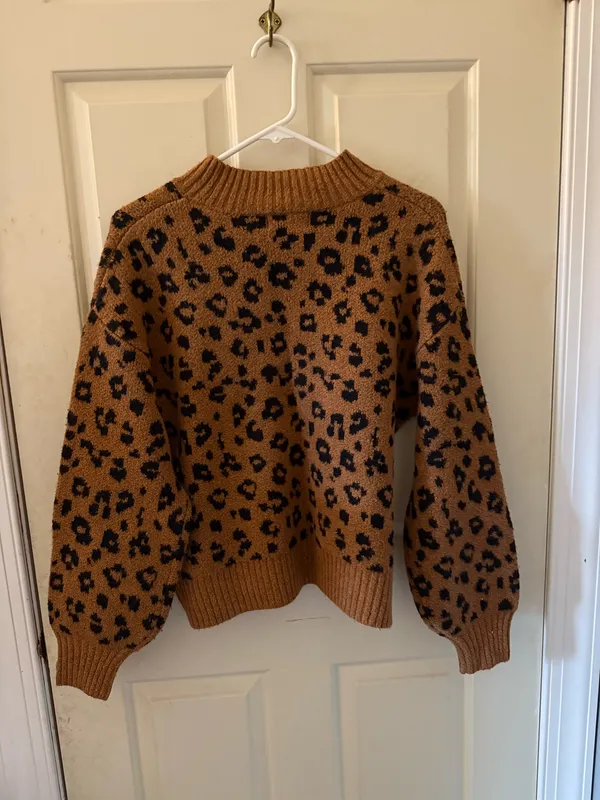 Old Navy Sweater - Image 2