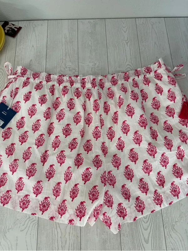 Roller Rabbit x Target Bouquet Pull On Shorts - Image 11