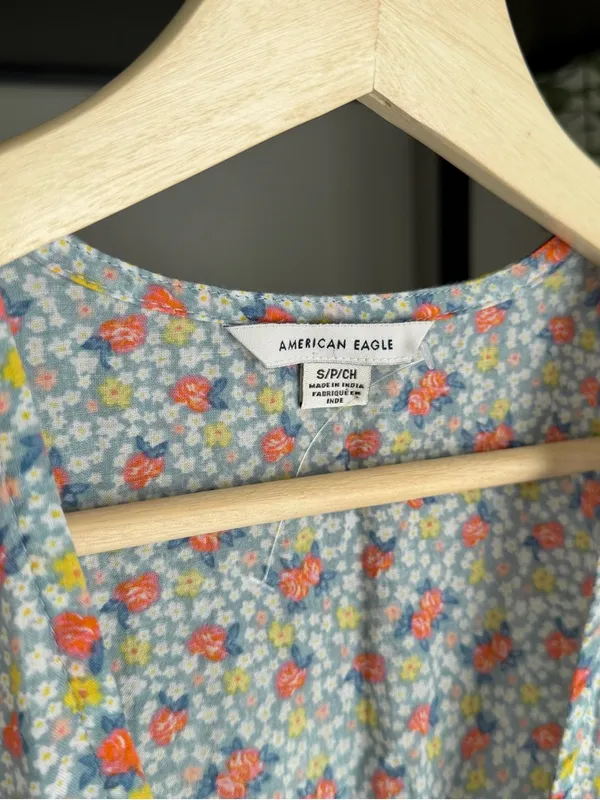 American Eagle Floral Tie Cover Up Top - Image 5
