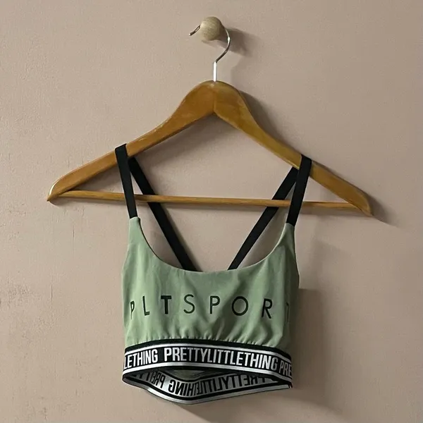 Pretty Little Thing Light Green & Black X-Back Sports Bra Size 2 GUC - Image 3