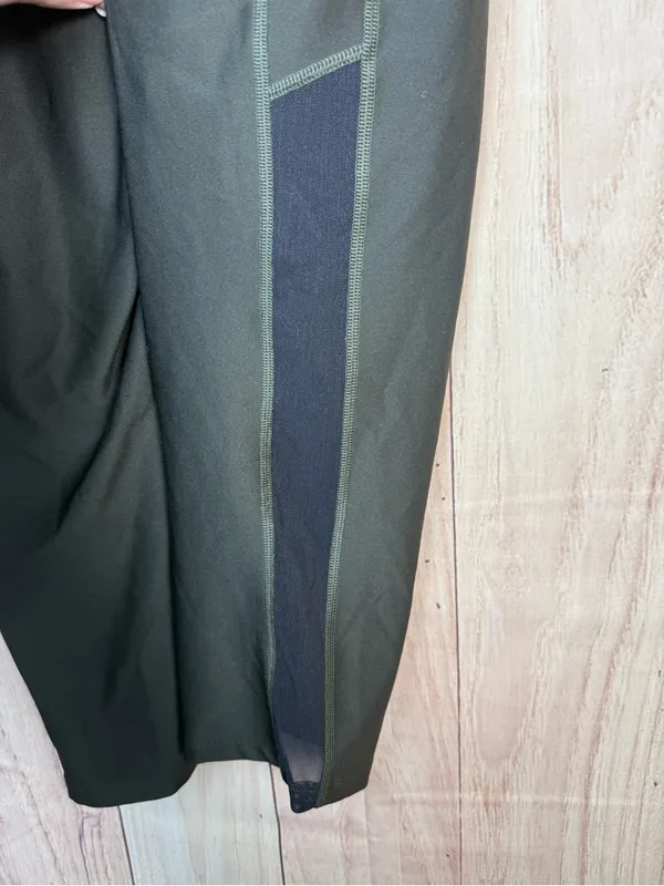 Nike Dark Olive Green Capri Leggings with Black Side Panels - Image 6