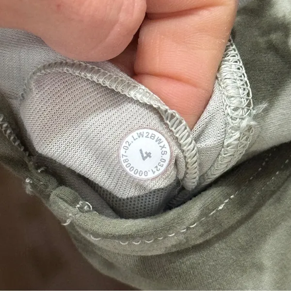 Lululemon Flow Y sports Nulu Bra Diamond Dye Light Sage Medium Olive tie tank - Image 5