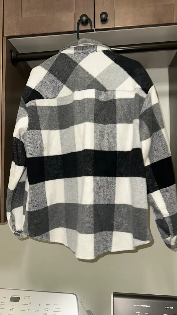 Amazon Flannel Jacket Button-Up - Image 2