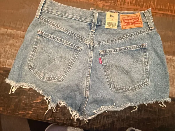 Levi’s 501 High-Rise Shorts - Image 2