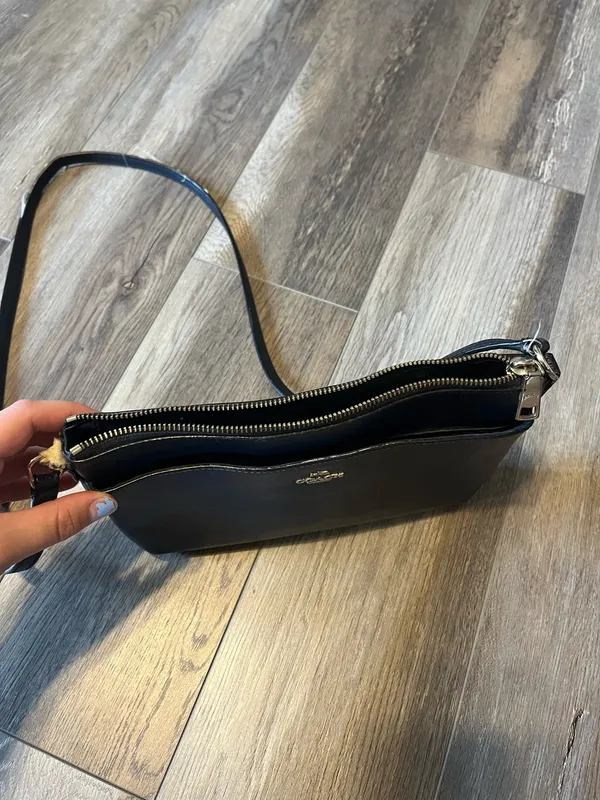 Coach Navy Blue Leather East West Crossbody Bag - Image 6