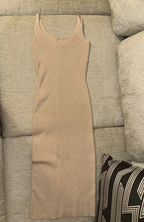 Abercrombie Knit Bodycon Dress - Image 4