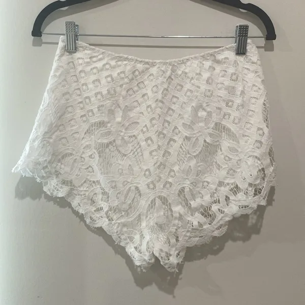 White lace Free people shorts! - Image 10