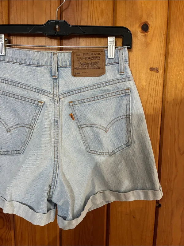 Levi's Light Blue High-Rise Rolled Hem Denim Shorts 954 shorts size 9 - Image 4