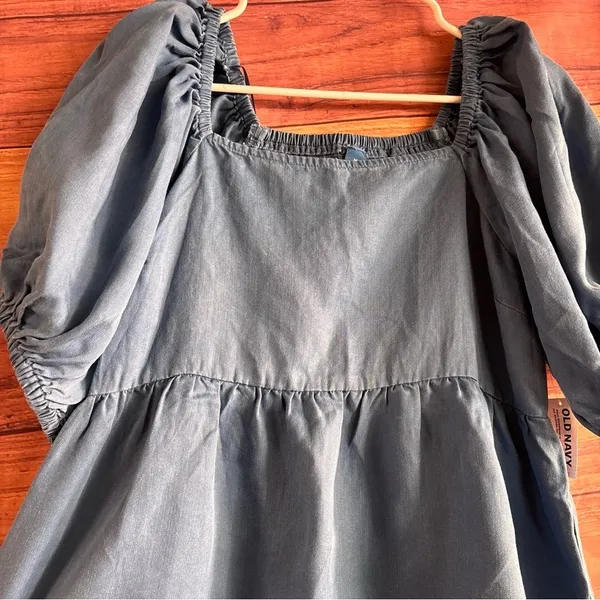 Old Navy Womens Blue Tencel Lyocell Puff Sleeve Smocked Peplum Top Medium NEW - Image 3