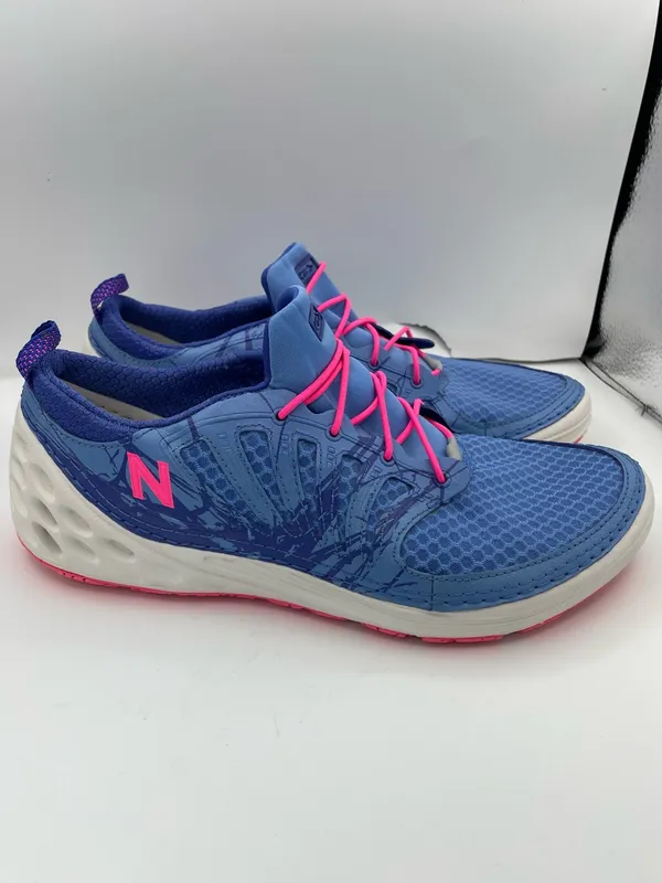 New Balance water sneaker shoes women’s Size 9 1/2 070BB blue pink - Image 2