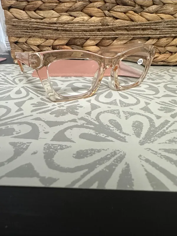 Transparent champagne gold Reading Glasses (+2.75) NWT - Image 2