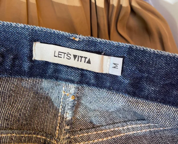 Let’s vitta denim high waisted cargo jean short - Image 3