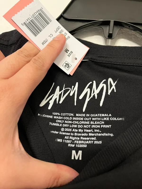 NWT Lady Gaga Graphic Tee Black Band Shirt Size M Pop Music Merch - Image 3