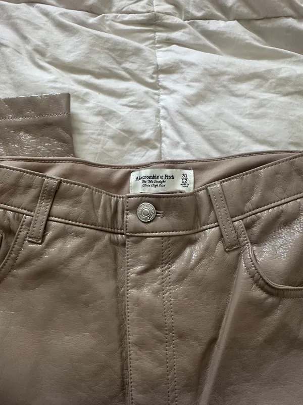 Abercrombie 90s straight leather pants - Image 4