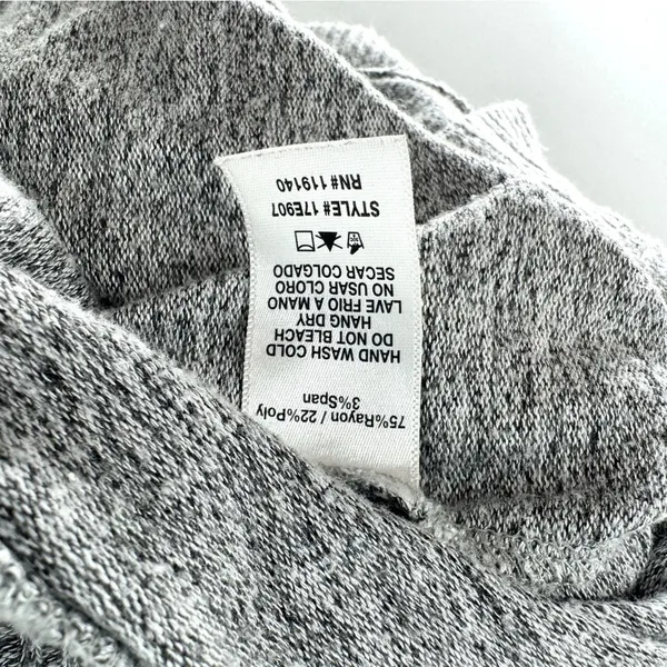 Double Zero Cozy Gray Knit Sweater Size‎ Large - Image 5