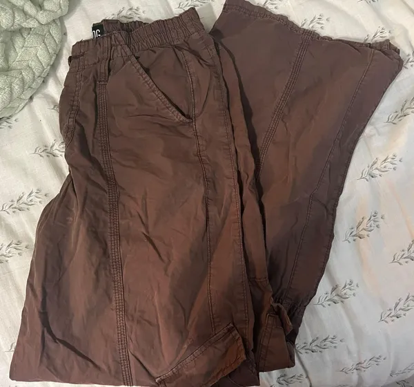 Urban Outfitters y2k cargo pants - Image 2