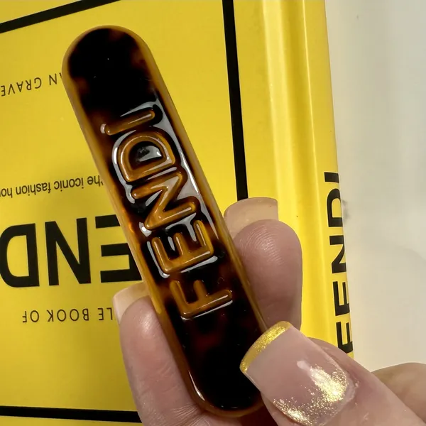 Fendi Brown Tortoise Logo Hair Clip - Image 3