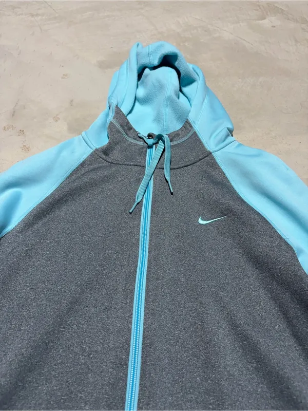 Nike Light Blue and Gray Zip-Up Hoodie therma-fit medium - Image 2