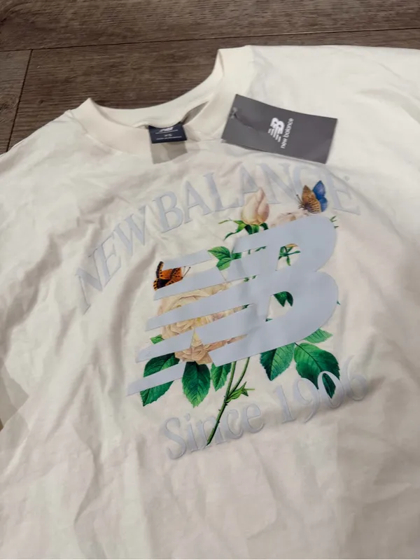 New Balance Cream Graphic Tee with Green Botanical Detail - Image 9