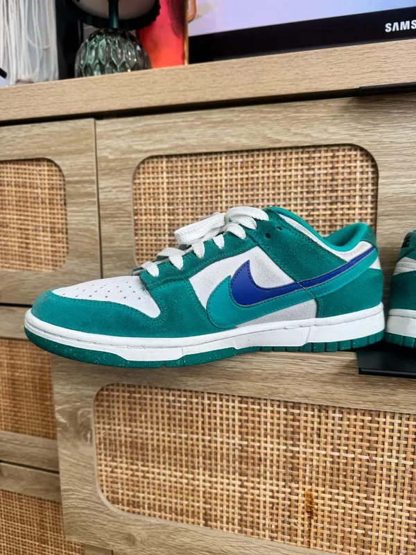 Green Nike Dunks - Image 2