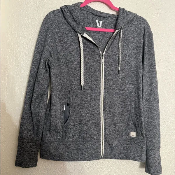 Vuori Women's Charcoal Zip-Up Hoodie grey color size small - Image 3